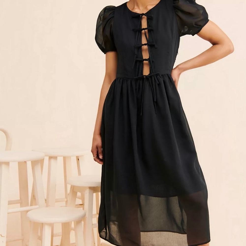 Naya Rea Black Tie Front Dress